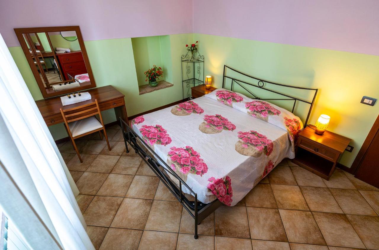 L'olmo Di Casigliano Farm stay