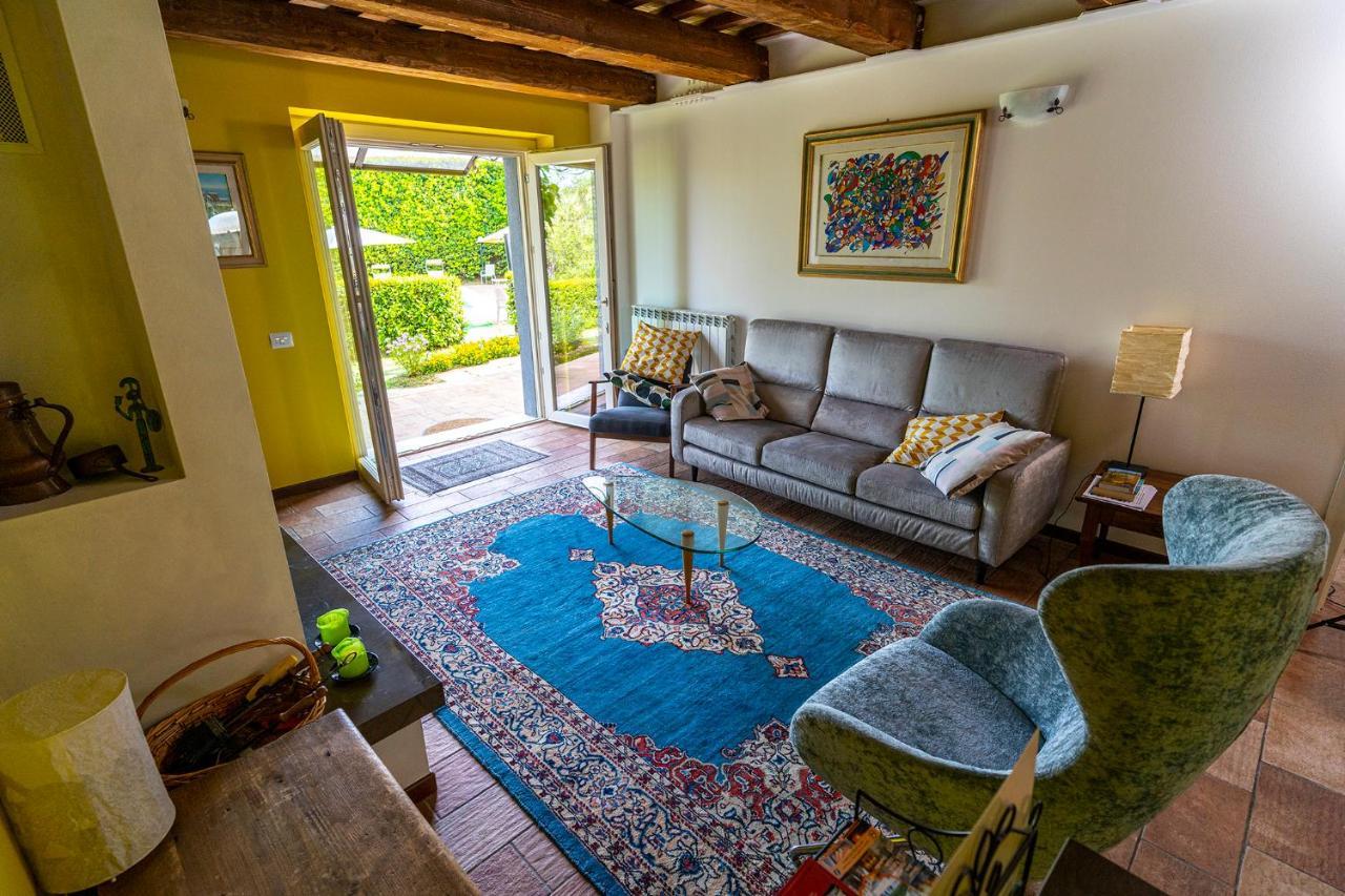 L'olmo Di Casigliano Farm stay *