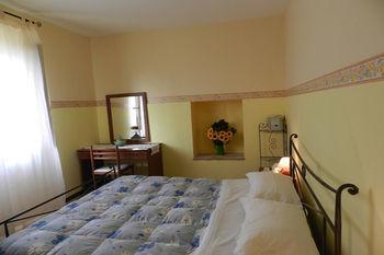 L'olmo Di Casigliano Farm stay Cessapalombo