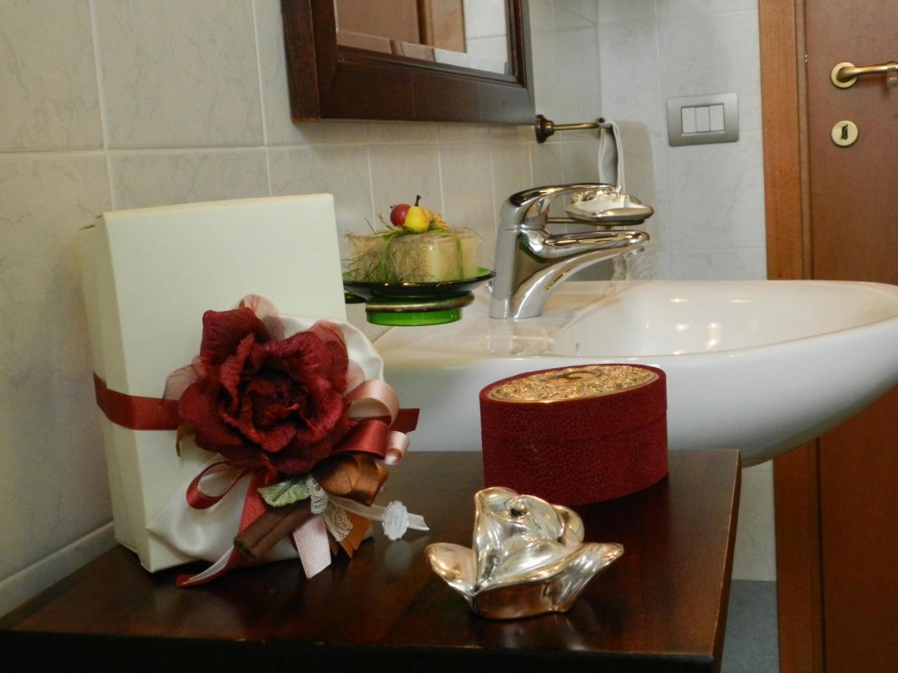 L'olmo Di Casigliano Farm stay